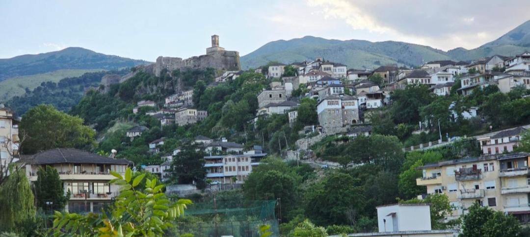 Mecani * Gjirokastër